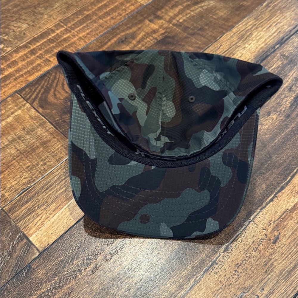 Fox Head Camo Tech Flexfit Hat/L-XL - Picture 2 of 3